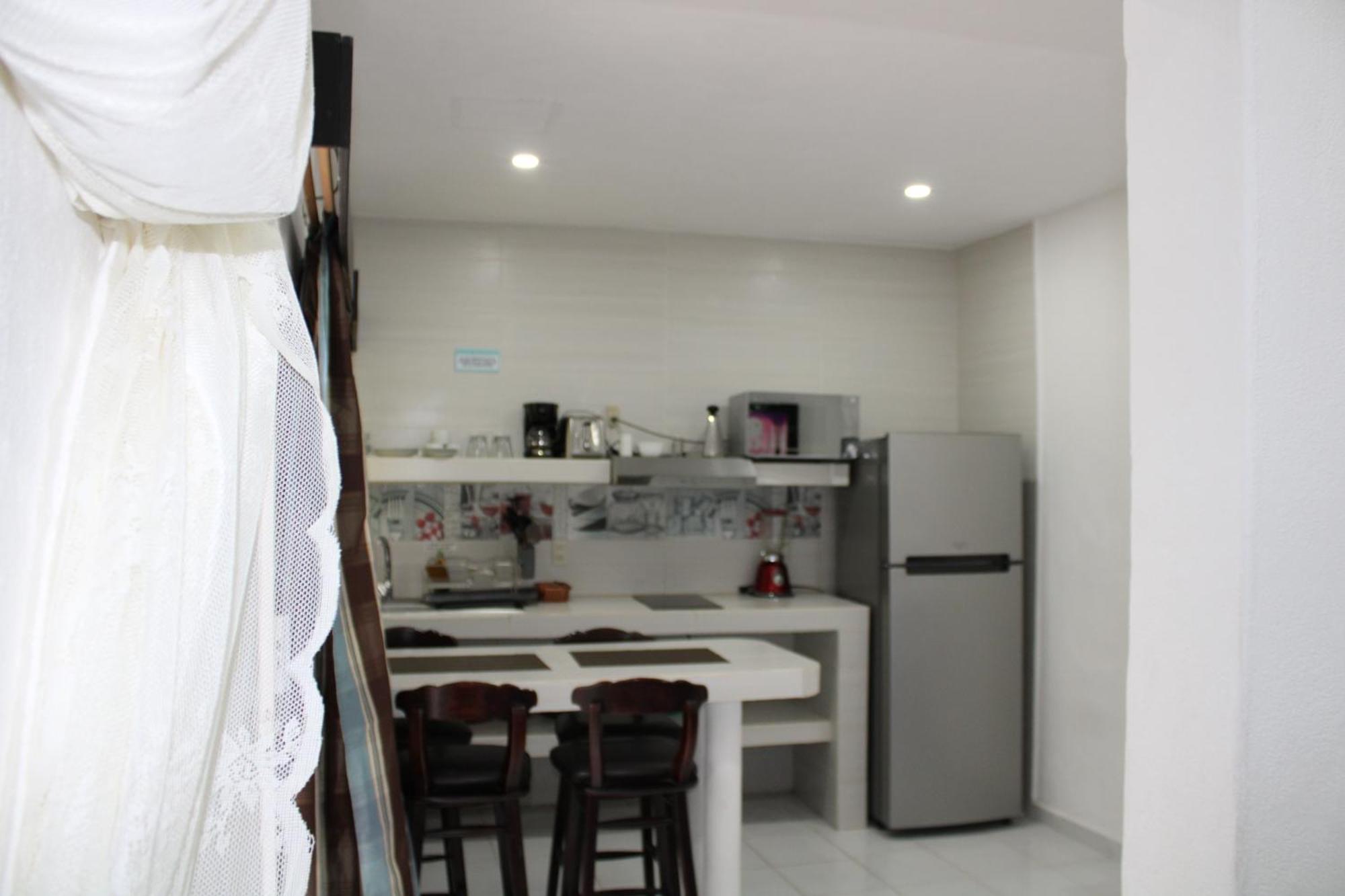 Hotel & Suites Vayor San Patricio - Melaque Zimmer foto